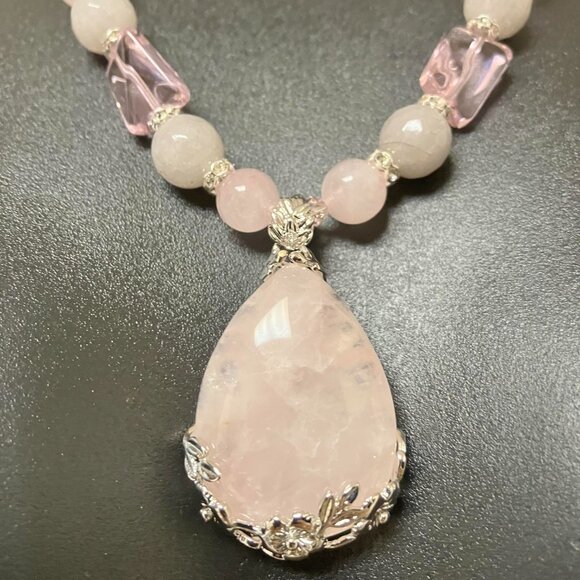 Stunning Genuine Rose Quartz Teardrop Pendant Necklace 20 ins NEW Adjustable - Picture 10 of 16